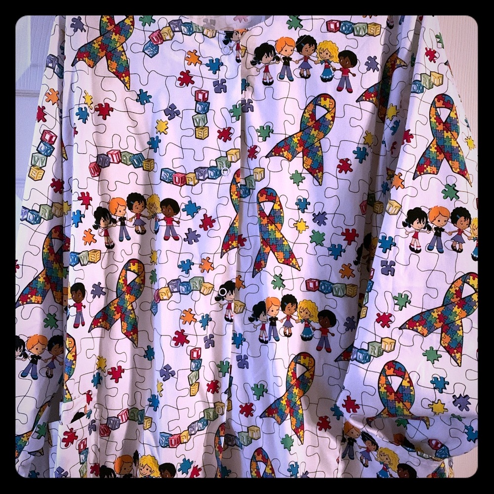 Women’s scrub jacket